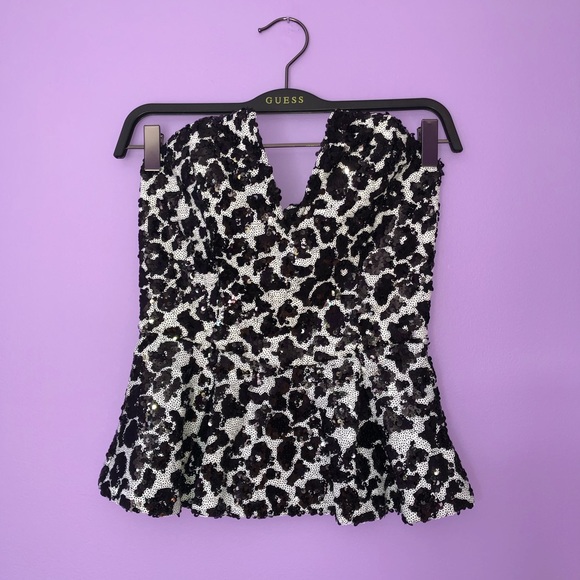 GUESS Dalmatian Print Sequin Plunge-Neck Top - Picture 3 of 8